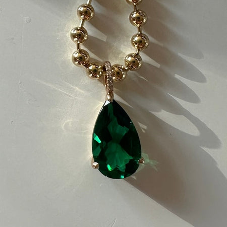 Large Pear Pendant YG Emerald